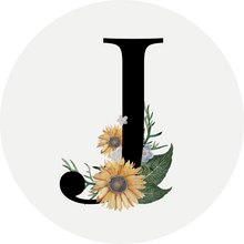 Load image into Gallery viewer, Monogram Initial Cream Lollipop (A to Z)