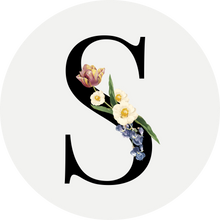 Load image into Gallery viewer, Monogram Initial Cream Lollipop (A to Z)